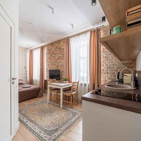 Stylish Studio Close To City Center, Cafes & Parks & Local Dining Riga Ngoại thất bức ảnh