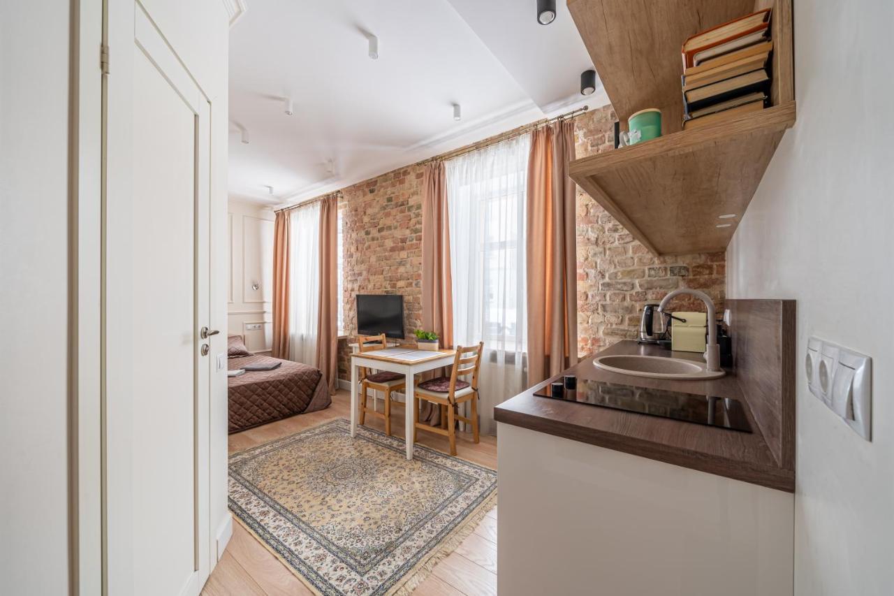 Stylish Studio Close To City Center, Cafes & Parks & Local Dining Riga Ngoại thất bức ảnh