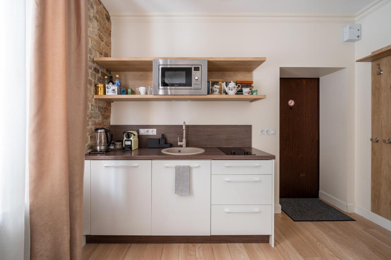 Stylish Studio Close To City Center, Cafes & Parks & Local Dining Riga Ngoại thất bức ảnh